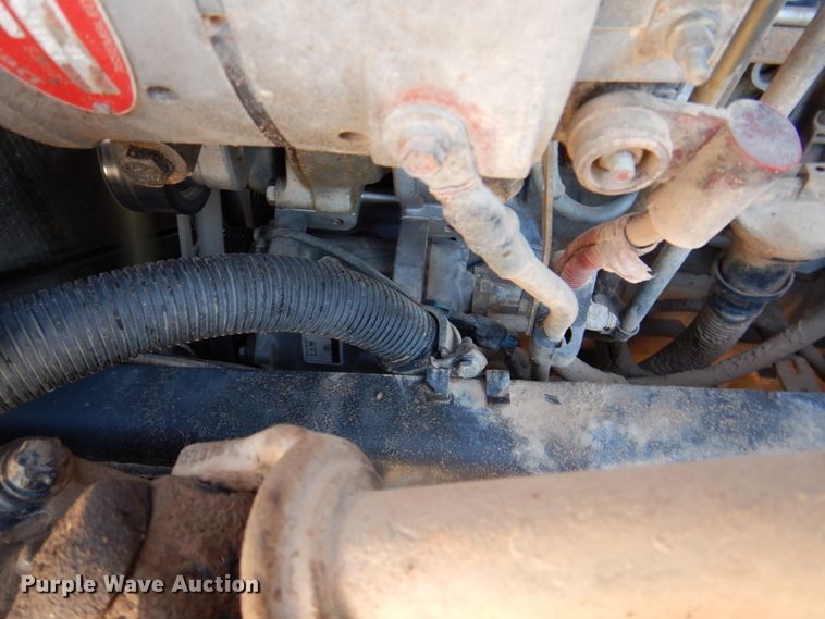 image for item DK8257 2006 Freightliner Columbia 120  feed delivery truck