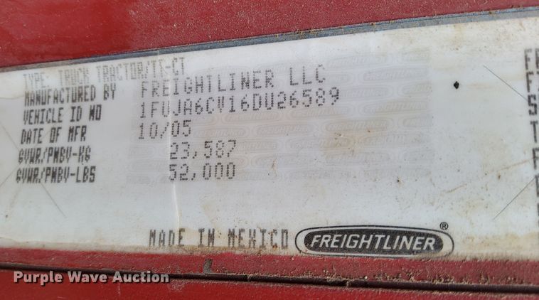 image for item DK8257 2006 Freightliner Columbia 120  feed delivery truck