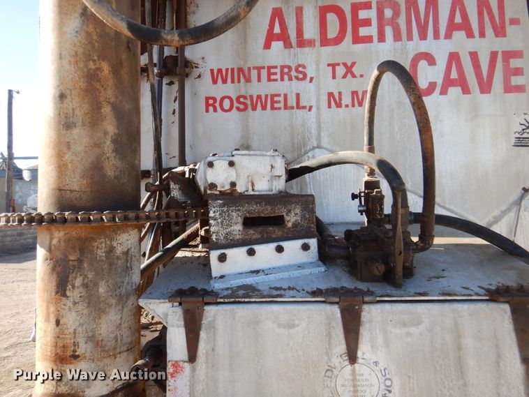 image for item DK8258 2006 Freightliner Columbia 120  feed delivery truck