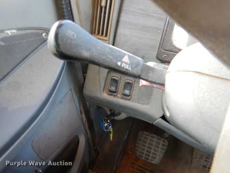 image for item DK8259 2006 Freightliner Columbia 120  feed delivery truck