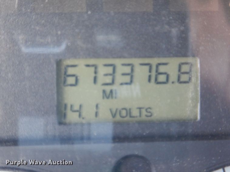 image for item DK8259 2006 Freightliner Columbia 120  feed delivery truck