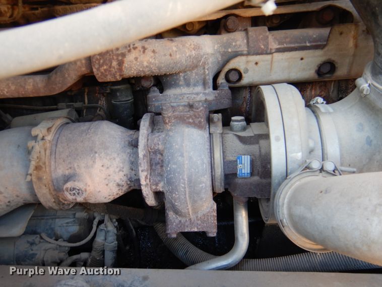 image for item DK8259 2006 Freightliner Columbia 120  feed delivery truck