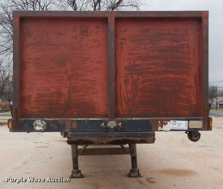 image for item DK8261 1997 Freuhauf PBFL-NF2S-45N  flatbed trailer