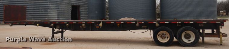 image for item DK8261 1997 Freuhauf PBFL-NF2S-45N  flatbed trailer