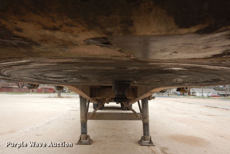 image for item DK8261 1997 Freuhauf PBFL-NF2S-45N  flatbed trailer