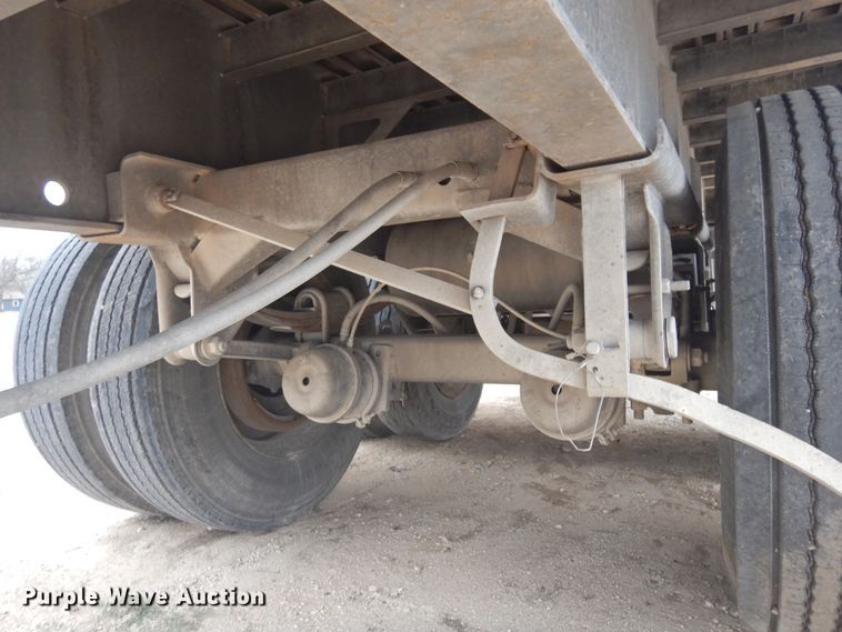 image for item DK8261 1997 Freuhauf PBFL-NF2S-45N  flatbed trailer