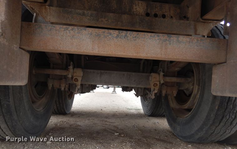 image for item DK8261 1997 Freuhauf PBFL-NF2S-45N  flatbed trailer