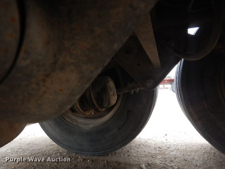 image for item DK8261 1997 Freuhauf PBFL-NF2S-45N  flatbed trailer