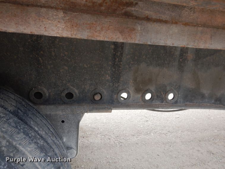 image for item DK8261 1997 Freuhauf PBFL-NF2S-45N  flatbed trailer