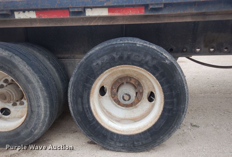 image for item DK8261 1997 Freuhauf PBFL-NF2S-45N  flatbed trailer