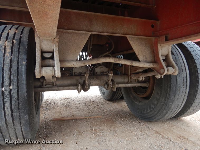 image for item DK8263 1981 Fontaine F5-40  flatbed trailer