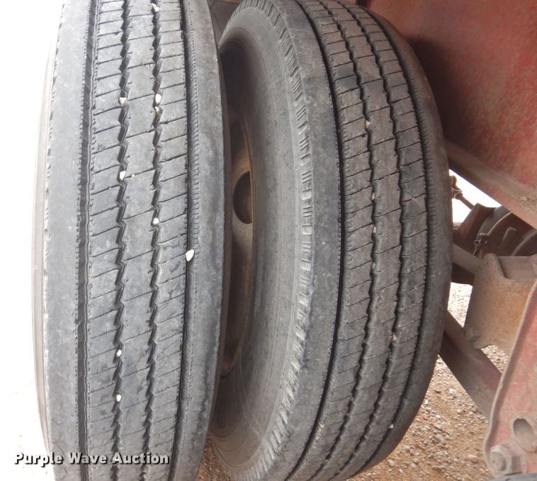 image for item DK8263 1981 Fontaine F5-40  flatbed trailer