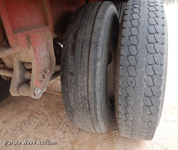 image for item DK8263 1981 Fontaine F5-40  flatbed trailer