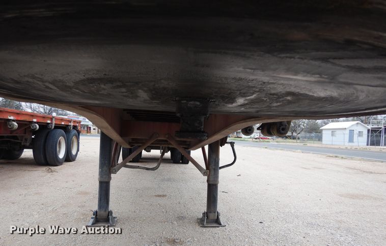 image for item DK8264 1996 Freuhauf PBA-NF2S-45N  flatbed trailer