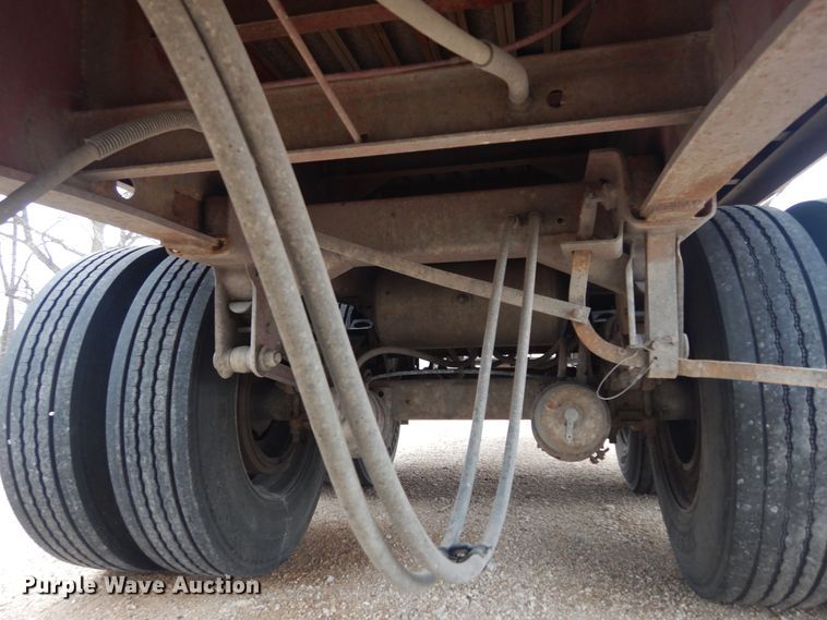 image for item DK8264 1996 Freuhauf PBA-NF2S-45N  flatbed trailer