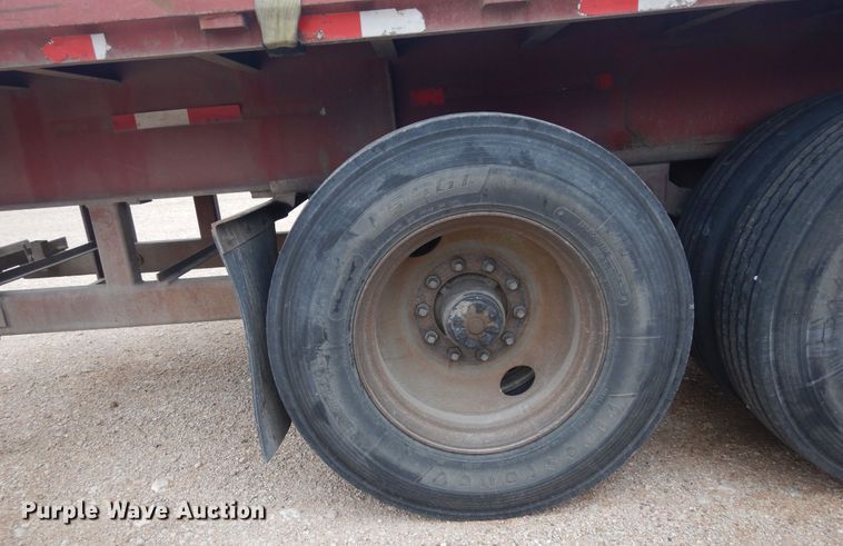 image for item DK8264 1996 Freuhauf PBA-NF2S-45N  flatbed trailer