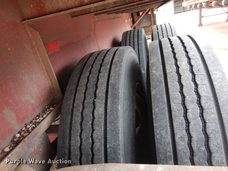 image for item DK8264 1996 Freuhauf PBA-NF2S-45N  flatbed trailer