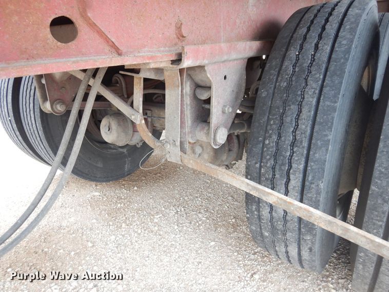 image for item DK8264 1996 Freuhauf PBA-NF2S-45N  flatbed trailer