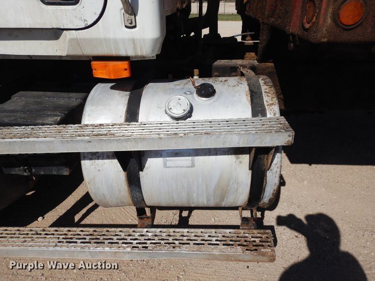 image for item DK8265 1999 Mack CH613  dump truck