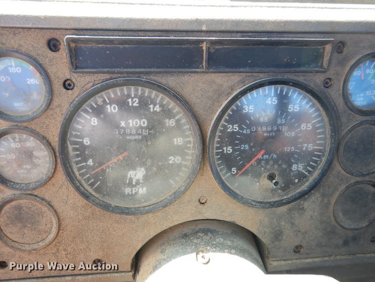 image for item DK8265 1999 Mack CH613  dump truck