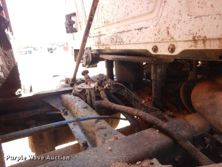 image for item DK8265 1999 Mack CH613  dump truck