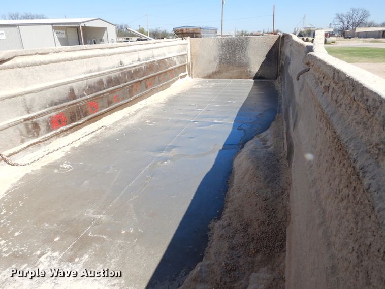 image for item DK8265 1999 Mack CH613  dump truck