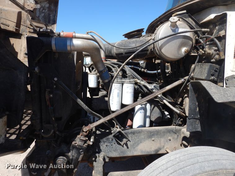 image for item DK8265 1999 Mack CH613  dump truck