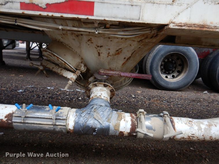 image for item DL5965 1973 Fruehauf  pneumatic dry bulk trailer