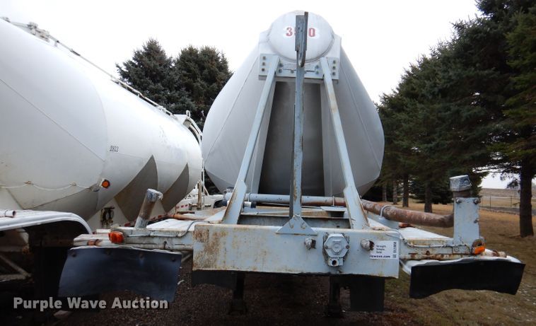 image for item DL5966 1987 Fruehauf  pneumatic dry bulk trailer