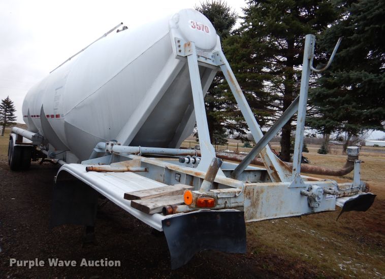image for item DL5966 1987 Fruehauf  pneumatic dry bulk trailer
