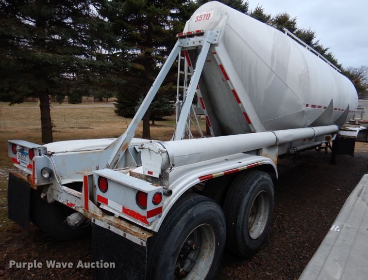 image for item DL5966 1987 Fruehauf  pneumatic dry bulk trailer