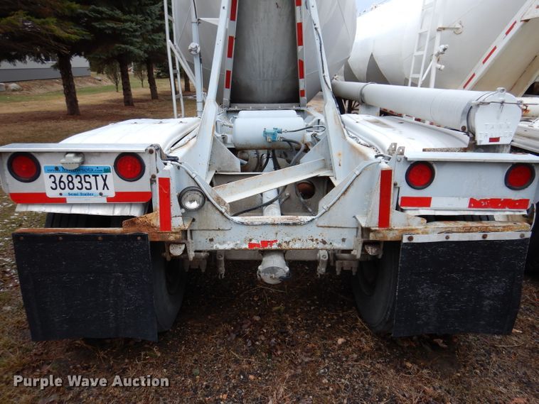 image for item DL5966 1987 Fruehauf  pneumatic dry bulk trailer