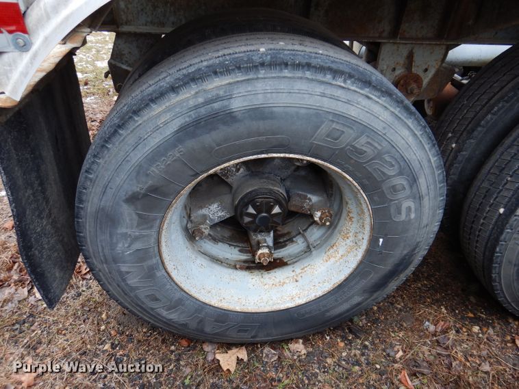 image for item DL5966 1987 Fruehauf  pneumatic dry bulk trailer