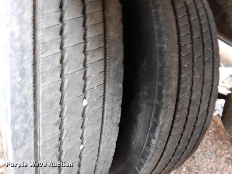 image for item DL5966 1987 Fruehauf  pneumatic dry bulk trailer