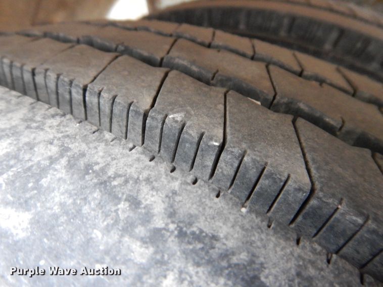 image for item DL5966 1987 Fruehauf  pneumatic dry bulk trailer