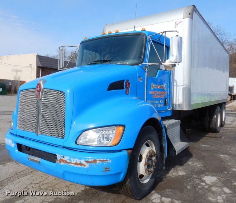 image for item DM6011 2010 Kenworth T370  box truck