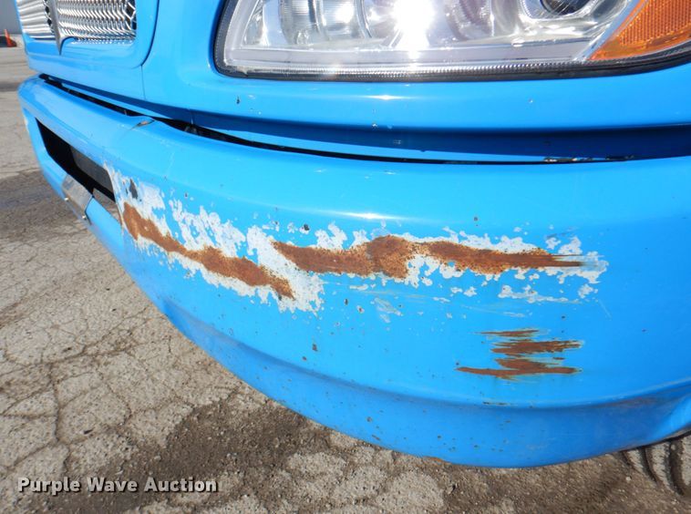 image for item DM6011 2010 Kenworth T370  box truck