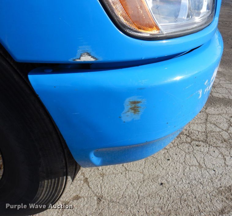 image for item DM6011 2010 Kenworth T370  box truck