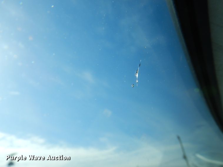 image for item DM6011 2010 Kenworth T370  box truck