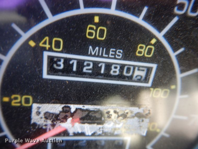 image for item DM6011 2010 Kenworth T370  box truck