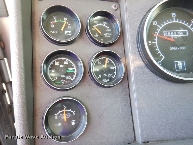 image for item DM6011 2010 Kenworth T370  box truck