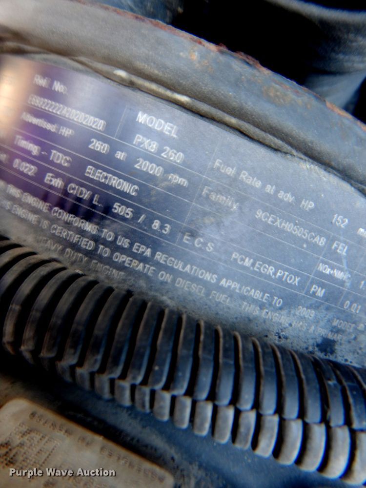 image for item DM6011 2010 Kenworth T370  box truck