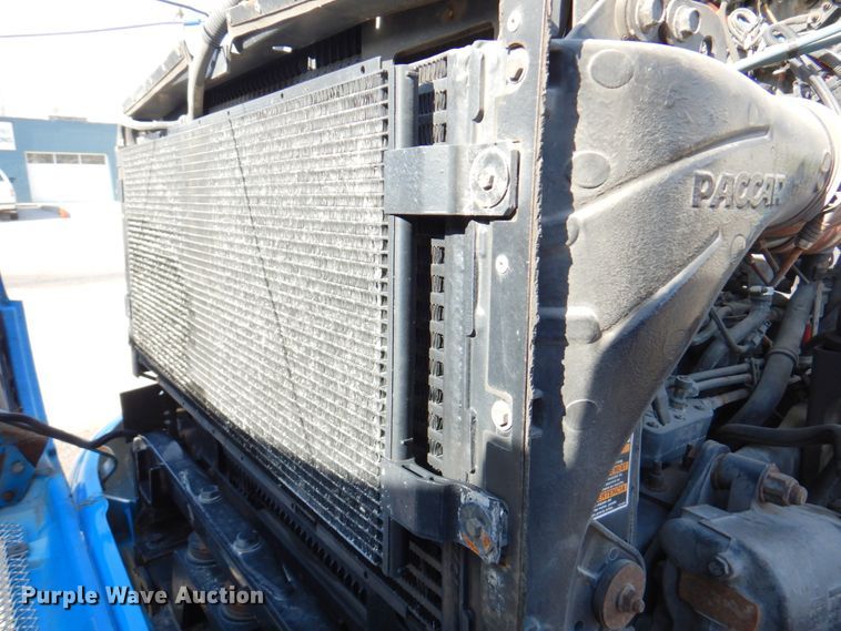 image for item DM6011 2010 Kenworth T370  box truck