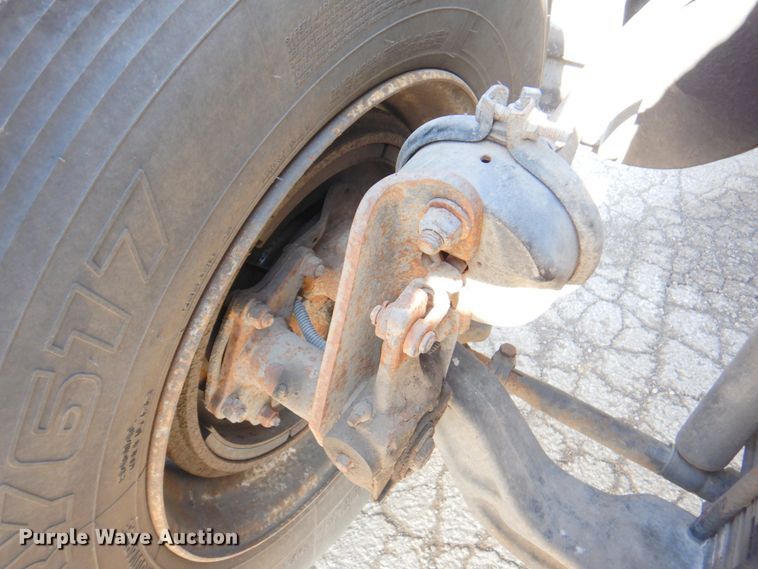 image for item DM6011 2010 Kenworth T370  box truck