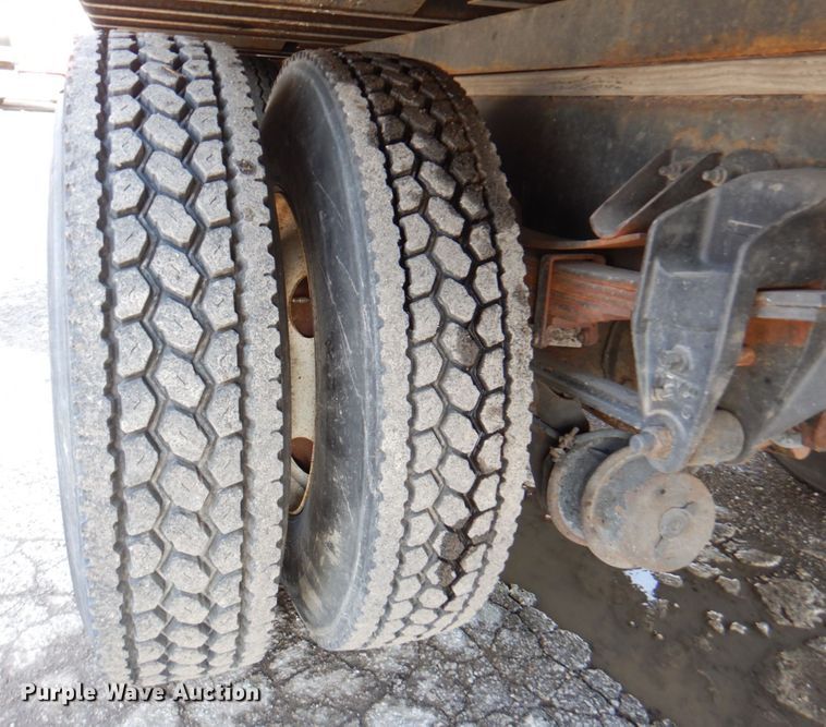 image for item DM6011 2010 Kenworth T370  box truck