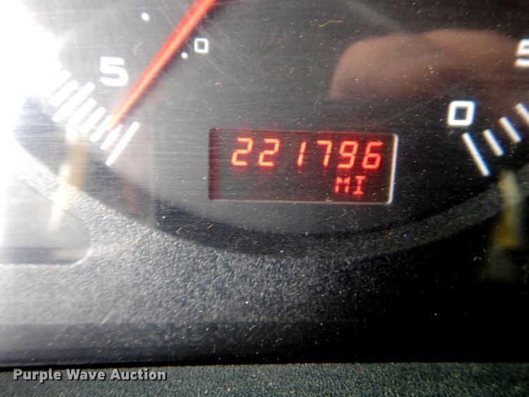 image for item DM6063 2013 Caterpillar CT660L  semi truck