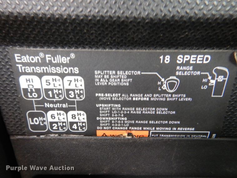 image for item DM6063 2013 Caterpillar CT660L  semi truck