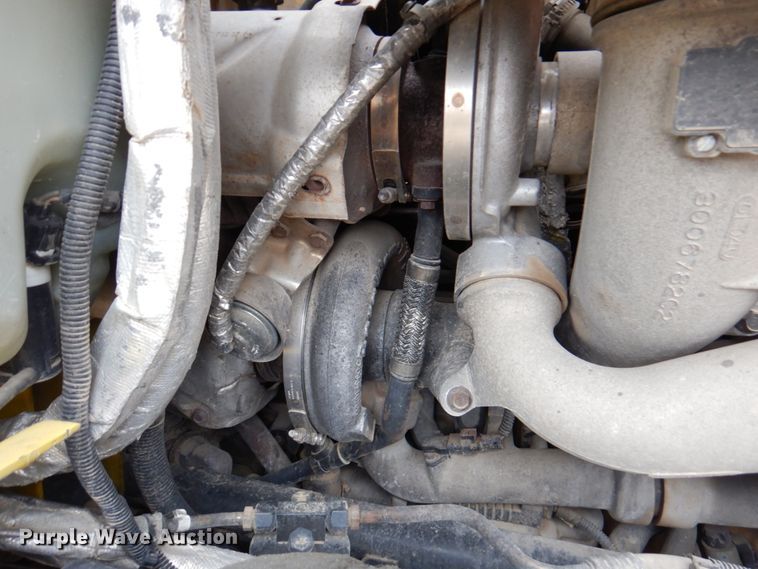 image for item DM6063 2013 Caterpillar CT660L  semi truck