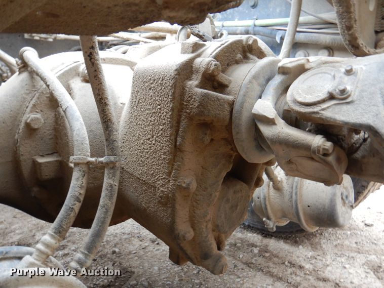 image for item DM6063 2013 Caterpillar CT660L  semi truck