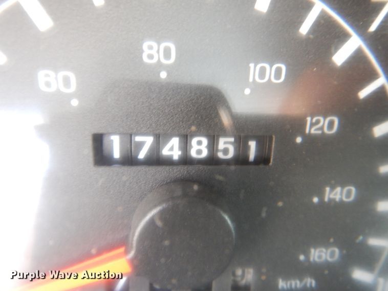 image for item DM6078 2000 Ford F650 Super Duty  flatbed truck